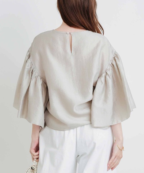 PICCIN PERLA(ピッチンペルラ)の「ダブルシアージュディブラウス(シャツ/ブラウス・レディース・グレイッシュベージュ/ブラック/オフホワイト・M)」の6枚目の写真