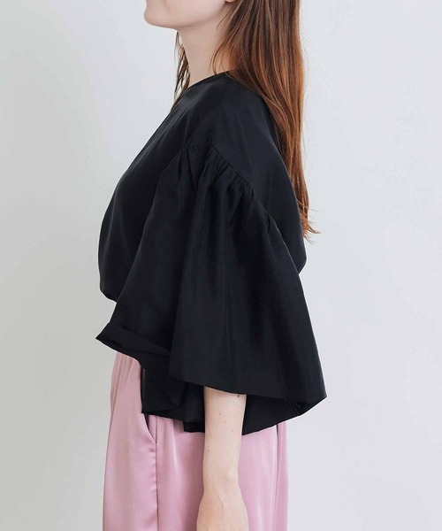 PICCIN PERLA(ピッチンペルラ)の「ダブルシアージュディブラウス(シャツ/ブラウス・レディース・グレイッシュベージュ/ブラック/オフホワイト・M)」の12枚目の写真