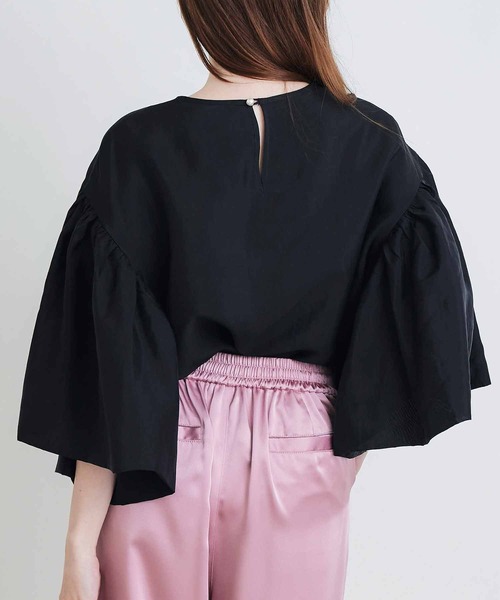 PICCIN PERLA(ピッチンペルラ)の「ダブルシアージュディブラウス(シャツ/ブラウス・レディース・グレイッシュベージュ/ブラック/オフホワイト・M)」の13枚目の写真
