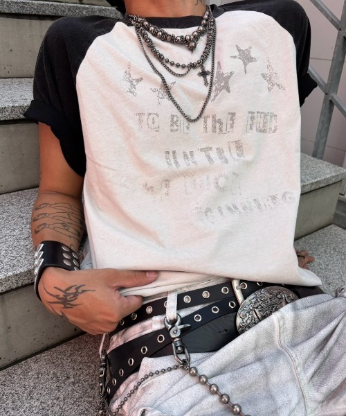 Never mind the XU（ネバーマインドザエックスユー）の「【Never mind the XU】star print raglan T-shirt / 【ネバーマインド ザ エックスユー】スタープリントラグラン半袖Tシャツ（Tシャツ/カットソー・メンズ・ホワイト/ブラック・M）」の5枚目の写真
