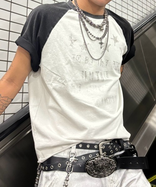 Never mind the XU（ネバーマインドザエックスユー）の「【Never mind the XU】star print raglan T-shirt / 【ネバーマインド ザ エックスユー】スタープリントラグラン半袖Tシャツ（Tシャツ/カットソー・メンズ・ホワイト/ブラック・M）」の3枚目の写真