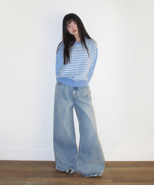 AMESWORLDWIDE(アメスワールドワイド)の「FLARED DENIM PANTS LIGHT BLUE(デニムパンツ・レディース・その他・SMALL/MEDIUM/LARGE)」の5枚目の写真