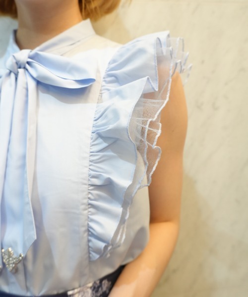 axes femme POETIQUE（アクシーズファムポエティック）の「チュールフリルノースリブラウス（シャツ/ブラウス・レディース・ホワイト/ブラック/サックスブルー・MEDIUM）」の9枚目の写真