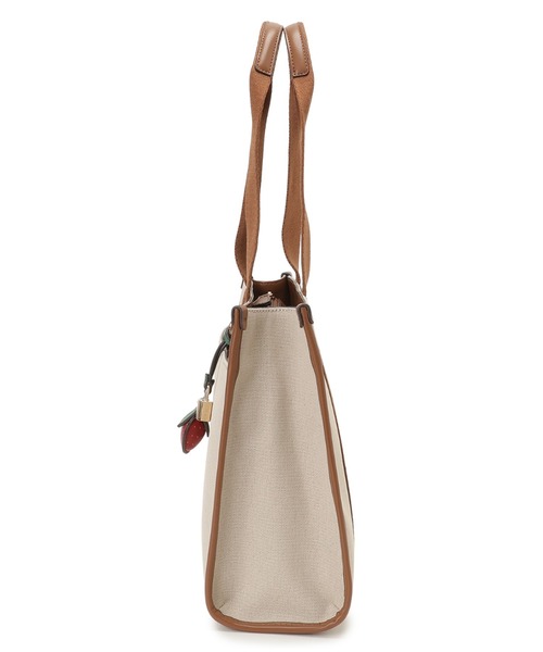 Guess(ゲス)の「JACKIE Tote(トートバッグ・レディース・ナチュラル・ONE SIZE)」の3枚目の写真