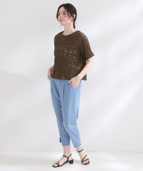 OPAQUE.CLIP(オペークドットクリップ)の「レースジャカードカットソー【洗濯機OK】(Tシャツ/カットソー・レディース・ホワイト/チャコールグレー/ブラウン系その他/イエロー系その他・38/42/40)」の21枚目の写真
