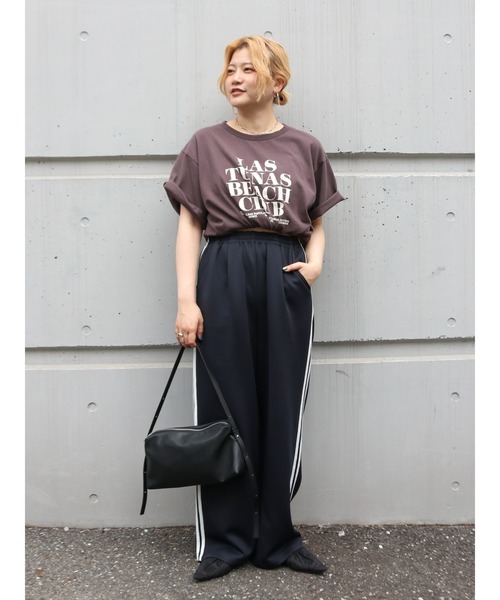 Ungrid(アングリッド)の「ストレートラインパンツ(その他パンツ・レディース・ブラウン/ネイビー・FREE)」の18枚目の写真