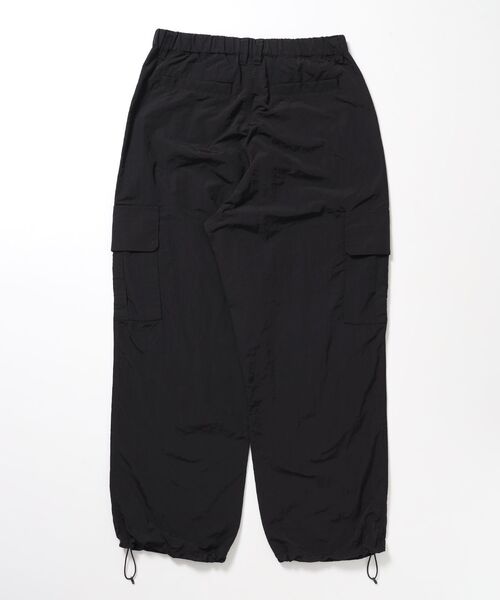 FFEIN(フェイン)の「【撥水加工】FFEIN(フェイン)カーゴナイロンワイドパンツ/ セットアップ ナイロンカーゴパンツ ワイドシルエット ドローコード(カーゴパンツ・メンズ・ブラック/アイボリー/ネイビー・SMALL/X-SMALL/LARGE/MEDIUM)」の22枚目の写真