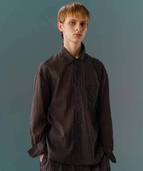 MODE COMMUTER(モードコミューター)の「Textured Calmness Shirt(シャツ/ブラウス・メンズ・ブラック/グレー・SMALL/MEDIUM/LARGE)」の2枚目の写真