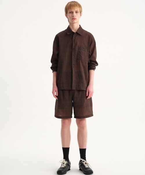 MODE COMMUTER(モードコミューター)の「Textured Calmness Shirt(シャツ/ブラウス・メンズ・ブラック/グレー・SMALL/MEDIUM/LARGE)」の6枚目の写真