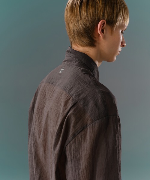 MODE COMMUTER(モードコミューター)の「Textured Calmness Shirt(シャツ/ブラウス・メンズ・ブラック/グレー・SMALL/MEDIUM/LARGE)」の10枚目の写真
