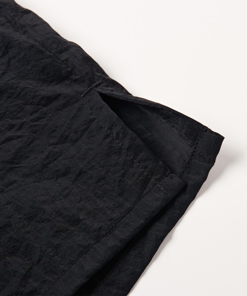 MODE COMMUTER(モードコミューター)の「Textured Calmness Shirt(シャツ/ブラウス・メンズ・ブラック/グレー・SMALL/MEDIUM/LARGE)」の19枚目の写真