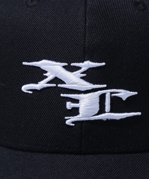 XLARGE(エクストララージ)の「OLD ENGLISH CAP(キャップ・メンズ・ブラック/ブルー/グレー・M/L)」の11枚目の写真