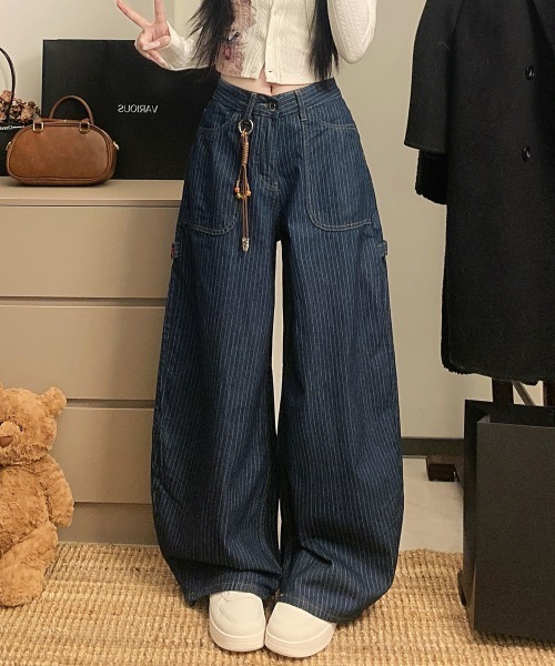 NEW GENTLEMAN(ニュージェントルマン)の「メリルストライプデニム ワイドバギー ペインターパンツ(デニムパンツ・レディース・ブルー・L/M/S)」の9枚目の写真