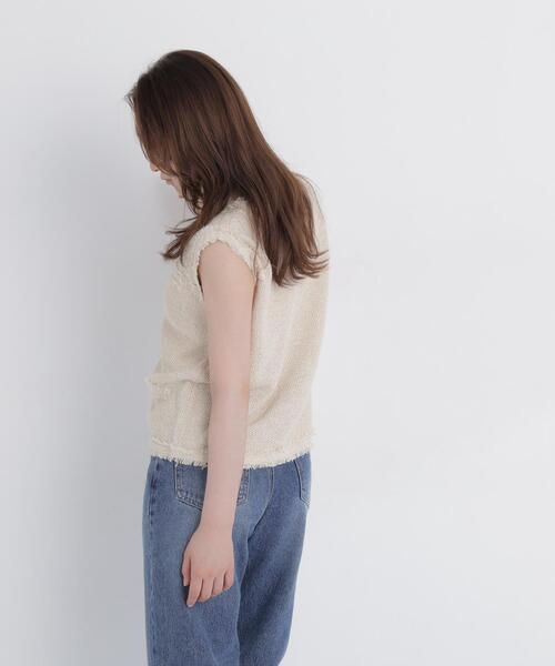 NATURAL BEAUTY BASIC(ナチュラルビューティーベーシック)の「ツイードニットベスト(ベスト・レディース・オフホワイト/ブラウン系その他/ブラック系その他2・フリ-)」の5枚目の写真
