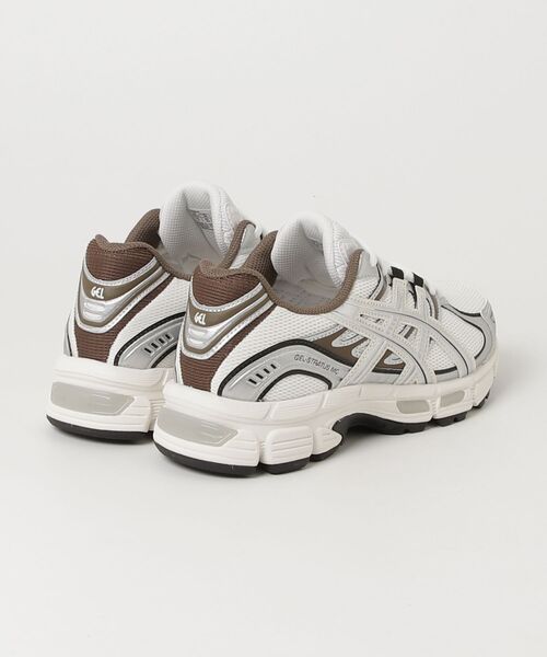ASICS(アシックス)の「GEL-STRATUS MC / ゲルストラタス エムシー(スニーカー・メンズ・ホワイト×シルバー・26.5/24/23.5/28.5/26/22.5/25/29/23/24.5/28/25.5/27/27.5)」の9枚目の写真