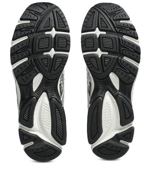 ASICS(アシックス)の「GEL-STRATUS MC / ゲルストラタス エムシー(スニーカー・メンズ・ホワイト×シルバー・26.5/24/23.5/28.5/26/22.5/25/29/23/24.5/28/25.5/27/27.5)」の7枚目の写真