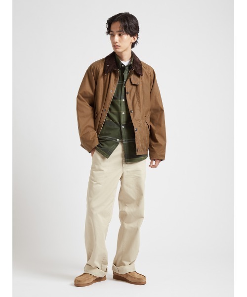Barbour(バブアー)の「【TRANSPORT / トランスポート】ワックス ショート ジャケット オーバーサイズフィット(ブルゾン・メンズ・グリーン/グレー/ブラック/ベージュ・40/32/42/34/36/38)」の5枚目の写真