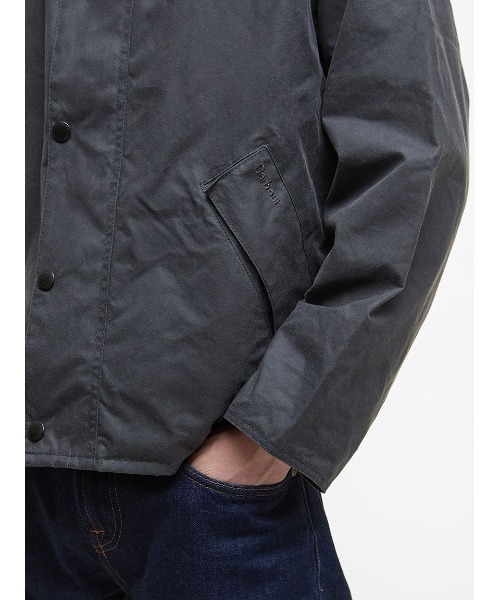 Barbour(バブアー)の「【TRANSPORT / トランスポート】ワックス ショート ジャケット オーバーサイズフィット(ブルゾン・メンズ・グリーン/グレー/ブラック/ベージュ・40/32/42/34/36/38)」の15枚目の写真