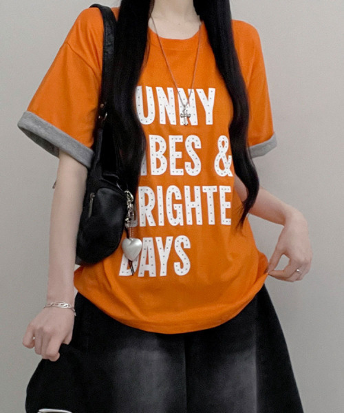 VIVID LADY(ビビッドレディー)の「レトロロゴ 半袖Tシャツ(Tシャツ/カットソー・レディース・イエロー/ホワイト/ブルー/オレンジ/ピンク/ブラック・FREE)」の6枚目の写真