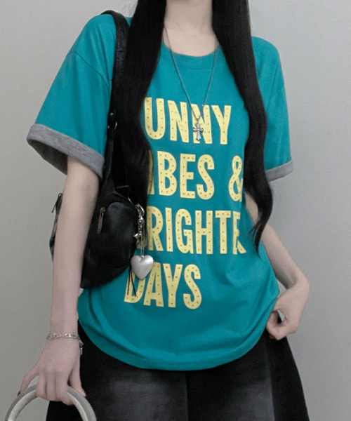 VIVID LADY(ビビッドレディー)の「レトロロゴ 半袖Tシャツ(Tシャツ/カットソー・レディース・イエロー/ホワイト/ブルー/オレンジ/ピンク/ブラック・FREE)」の3枚目の写真