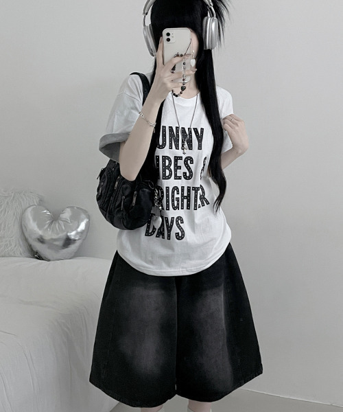 VIVID LADY(ビビッドレディー)の「レトロロゴ 半袖Tシャツ(Tシャツ/カットソー・レディース・イエロー/ホワイト/ブルー/オレンジ/ピンク/ブラック・FREE)」の7枚目の写真