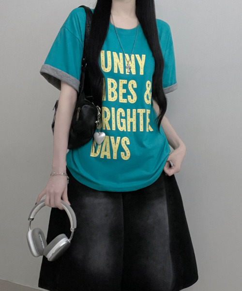 VIVID LADY(ビビッドレディー)の「レトロロゴ 半袖Tシャツ(Tシャツ/カットソー・レディース・イエロー/ホワイト/ブルー/オレンジ/ピンク/ブラック・FREE)」の14枚目の写真