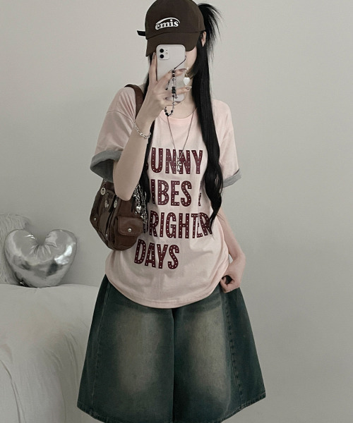 VIVID LADY(ビビッドレディー)の「レトロロゴ 半袖Tシャツ(Tシャツ/カットソー・レディース・イエロー/ホワイト/ブルー/オレンジ/ピンク/ブラック・FREE)」の16枚目の写真