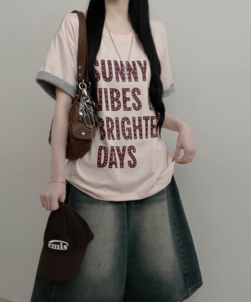 VIVID LADY(ビビッドレディー)の「レトロロゴ 半袖Tシャツ(Tシャツ/カットソー・レディース・イエロー/ホワイト/ブルー/オレンジ/ピンク/ブラック・FREE)」の19枚目の写真