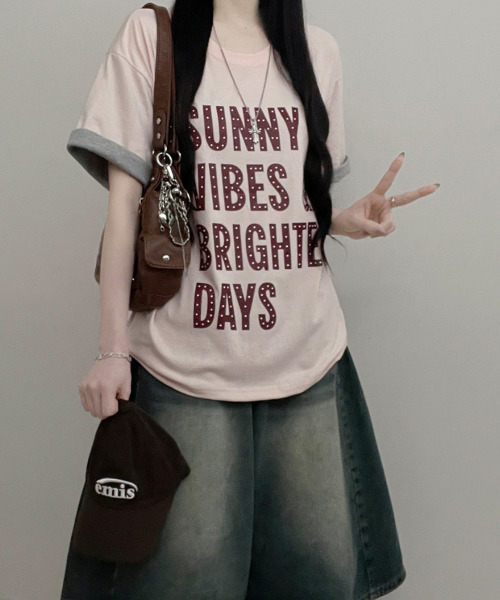 VIVID LADY(ビビッドレディー)の「レトロロゴ 半袖Tシャツ(Tシャツ/カットソー・レディース・イエロー/ホワイト/ブルー/オレンジ/ピンク/ブラック・FREE)」の21枚目の写真
