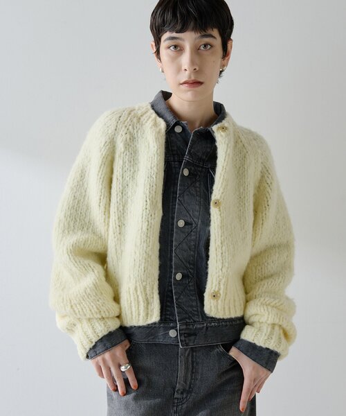 Whim Gazette(ウィムガゼット)の「<WEB限定カラーあり>ハンドニットカーディガン(カーディガン/ボレロ・レディース・チャコールグレー/イエロー・FREE)」の12枚目の写真