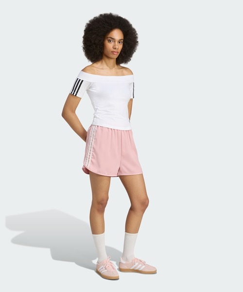 adidas(アディダス)の「adidas Originals サテン ショーツ ラッフル スリーストライプス / アディダスオリジナルス adidas Originals(その他パンツ・レディース・ピンク・XX-LARGE/SMALL/X-SMALL/X-LARGE/MEDIUM/LARGE)」の5枚目の写真