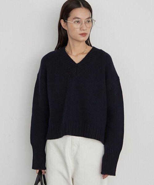LOUNGEDRESS(ラウンジドレス)の「《イージーケア/セットアップ可》ヤクウール Vニット(ニット/セーター・レディース・グレー/レッド/ネイビー/キャメル・FREE)」の6枚目の写真