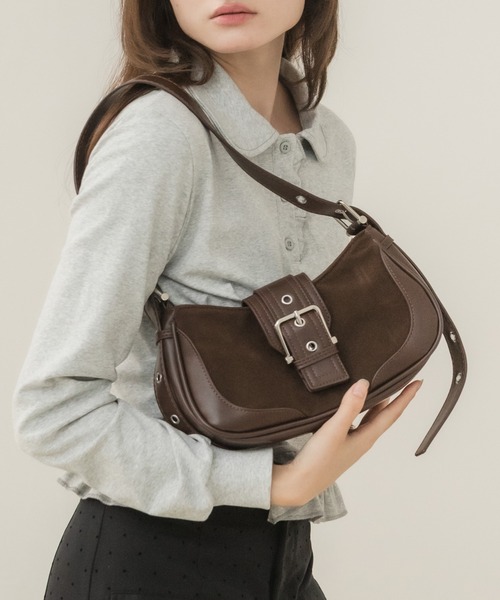 HEILIS(ヘイリス)の「ベルトミニショルダーバッグ / ショルダーバッグ レディース ミニバッグ ハンドバッグ 2WAY フェイクスウェード 合皮 配色 ベルトデザイン 斜め掛け 肩掛け 韓国 春服 秋服 冬服(ハンドバッグ・レディース・キャメル/ブラウン/ブラック・FREE)」の2枚目の写真