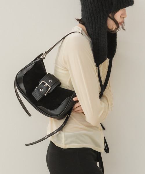 HEILIS(ヘイリス)の「ベルトミニショルダーバッグ / ショルダーバッグ レディース ミニバッグ ハンドバッグ 2WAY フェイクスウェード 合皮 配色 ベルトデザイン 斜め掛け 肩掛け 韓国 春服 秋服 冬服(ハンドバッグ・レディース・キャメル/ブラウン/ブラック・FREE)」の13枚目の写真