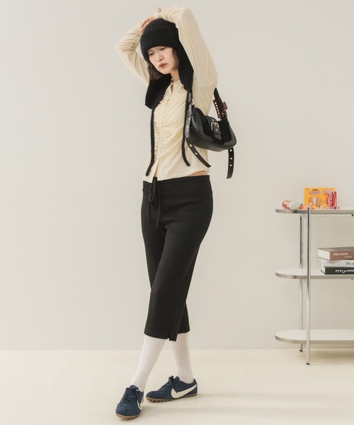 HEILIS(ヘイリス)の「ベルトミニショルダーバッグ / ショルダーバッグ レディース ミニバッグ ハンドバッグ 2WAY フェイクスウェード 合皮 配色 ベルトデザイン 斜め掛け 肩掛け 韓国 春服 秋服 冬服(ハンドバッグ・レディース・キャメル/ブラウン/ブラック・FREE)」の17枚目の写真