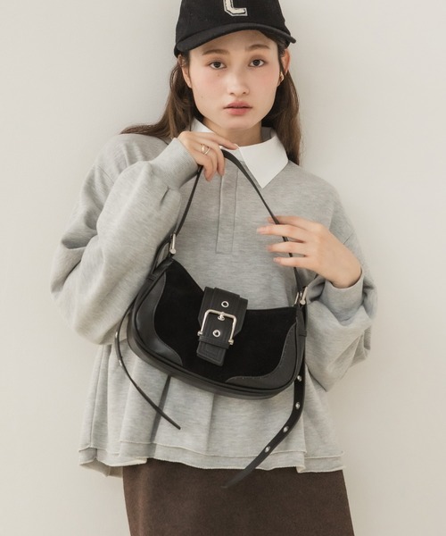HEILIS(ヘイリス)の「ベルトミニショルダーバッグ / ショルダーバッグ レディース ミニバッグ ハンドバッグ 2WAY フェイクスウェード 合皮 配色 ベルトデザイン 斜め掛け 肩掛け 韓国 春服 秋服 冬服(ハンドバッグ・レディース・キャメル/ブラウン/ブラック・FREE)」の18枚目の写真