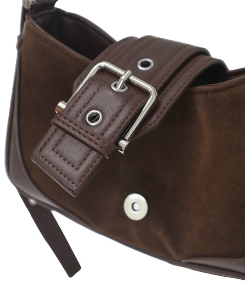 HEILIS(ヘイリス)の「ベルトミニショルダーバッグ / ショルダーバッグ レディース ミニバッグ ハンドバッグ 2WAY フェイクスウェード 合皮 配色 ベルトデザイン 斜め掛け 肩掛け 韓国 春服 秋服 冬服(ハンドバッグ・レディース・キャメル/ブラウン/ブラック・FREE)」の11枚目の写真