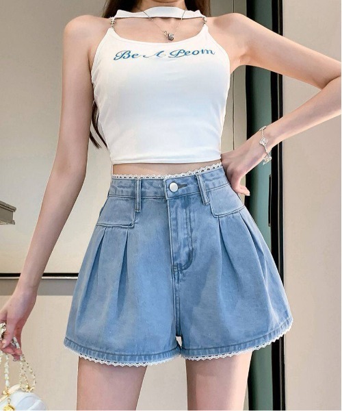 &soiree(アンドソワレ)の「レース付きタック入りデニムショートパンツ(デニムパンツ・レディース・インディゴブルー/ブルー・SMALL/MEDIUM/LARGE/X-LARGE)」の8枚目の写真