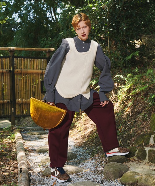 OMMO（オーエムエムオー）の「ASYMME KNIT VEST（ベスト・レディース・ホワイト/グレー/ブラック・F）」の11枚目の写真