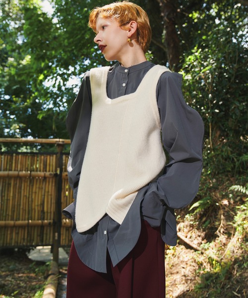 OMMO（オーエムエムオー）の「ASYMME KNIT VEST（ベスト・レディース・ホワイト/グレー/ブラック・F）」の6枚目の写真