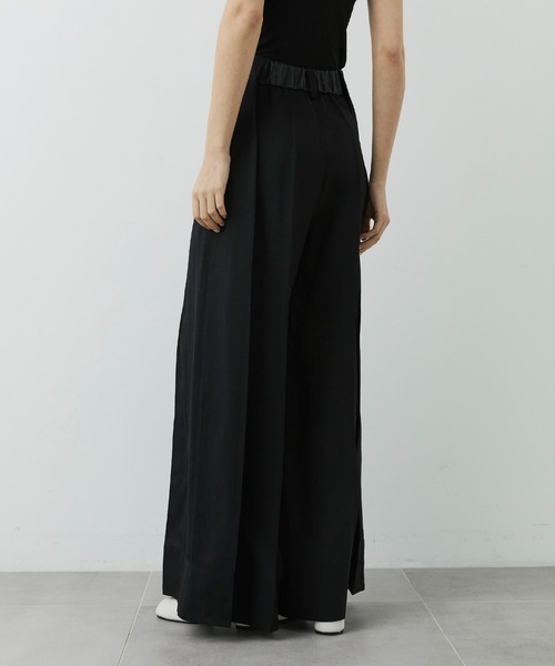 CITY TOKYO(シティトウキョウ)の「【CITY TOKYO/シティートウキョウ】Viscose Twill Flare Trousers/ヴィスコースフレアスラックス(スラックス・レディース・ブラック/ブラウン/オフホワイト・1/2)」の17枚目の写真