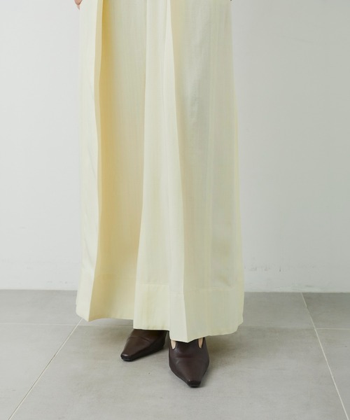 CITY TOKYO(シティトウキョウ)の「【CITY TOKYO/シティートウキョウ】Viscose Twill Flare Trousers/ヴィスコースフレアスラックス(スラックス・レディース・ブラック/ブラウン/オフホワイト・1/2)」の11枚目の写真