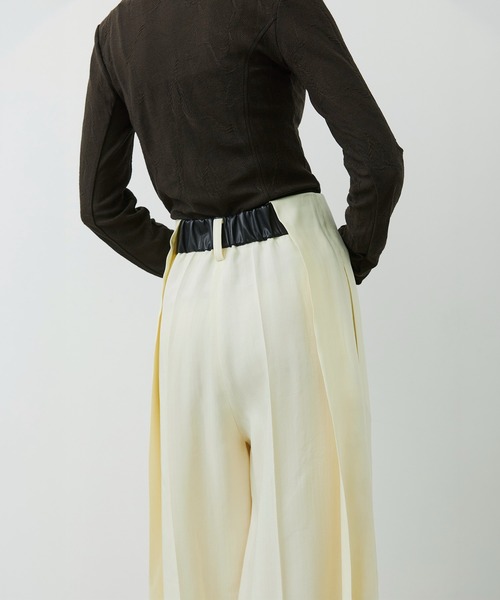 CITY TOKYO(シティトウキョウ)の「【CITY TOKYO/シティートウキョウ】Viscose Twill Flare Trousers/ヴィスコースフレアスラックス(スラックス・レディース・ブラック/ブラウン/オフホワイト・1/2)」の13枚目の写真