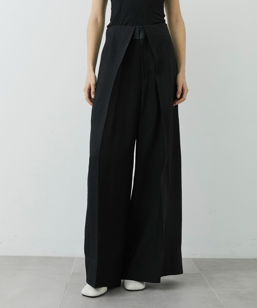CITY TOKYO(シティトウキョウ)の「【CITY TOKYO/シティートウキョウ】Viscose Twill Flare Trousers/ヴィスコースフレアスラックス(スラックス・レディース・ブラック/ブラウン/オフホワイト・1/2)」の16枚目の写真
