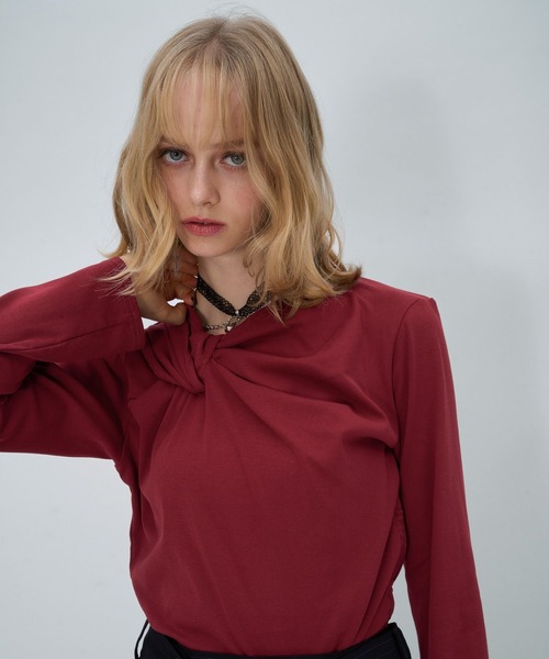 HARE(ハレ)の「ツイストデザインカットソー(HARE)(Tシャツ/カットソー・レディース・ブラック/イエロー/レッド・FREE)」の3枚目の写真