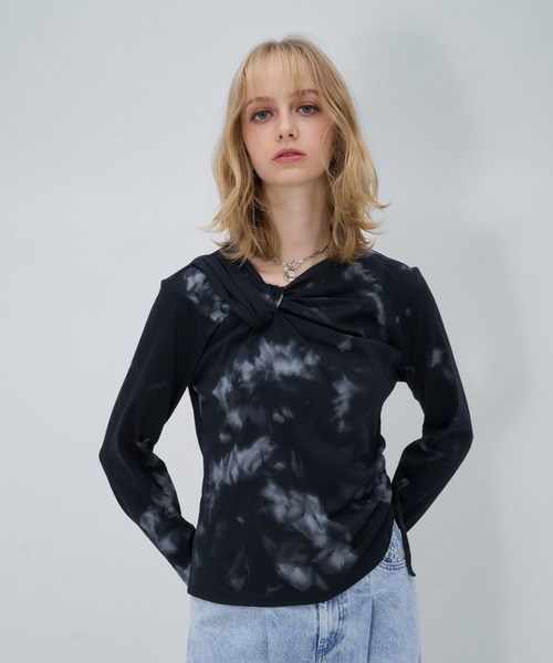 HARE(ハレ)の「ツイストデザインカットソー(HARE)(Tシャツ/カットソー・レディース・ブラック/イエロー/レッド・FREE)」の14枚目の写真