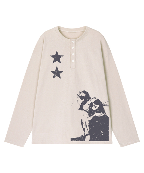 GRAVER（グレーバー）の「[UNISEX]STAR2 ヘンリーネック ロングスリーブ Tシャツ_3color（Tシャツ/カットソー・レディース・ブラック/ベージュ/チャコール・MEDIUM/LARGE）」の4枚目の写真
