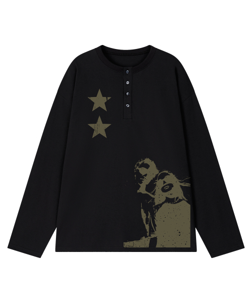 GRAVER（グレーバー）の「[UNISEX]STAR2 ヘンリーネック ロングスリーブ Tシャツ_3color（Tシャツ/カットソー・レディース・ブラック/ベージュ/チャコール・MEDIUM/LARGE）」の5枚目の写真