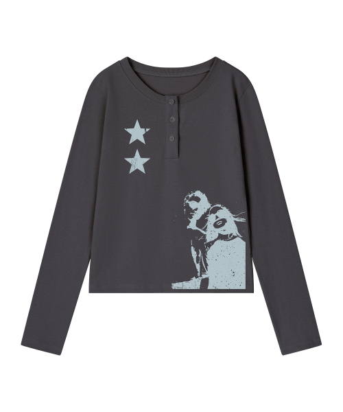 GRAVER（グレーバー）の「[UNISEX]STAR2 ヘンリーネック ロングスリーブ Tシャツ_3color（Tシャツ/カットソー・レディース・ブラック/ベージュ/チャコール・MEDIUM/LARGE）」の9枚目の写真