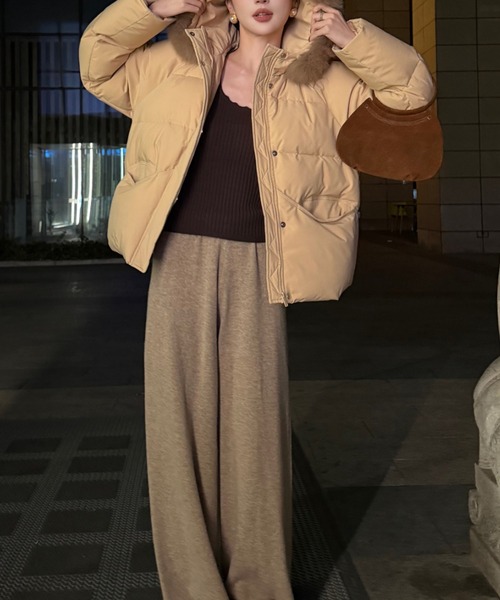 LUCPY(ラクピー)の「ファーフード付きミドル丈中綿ジャケット(その他アウター・レディース・ブラック/ブルー/ピンク/ライトピンク・X-LARGE/LARGE/MEDIUM/SMALL)」の5枚目の写真